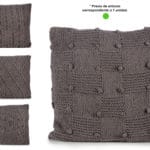 COJIN GRIS OSCURO 60X60 BORLAS