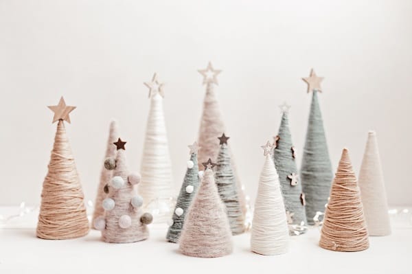 decoracion DIY 2 mini arboles de navidad
